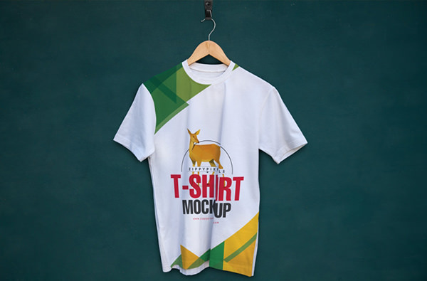 Hanging-t-shirt-mockup