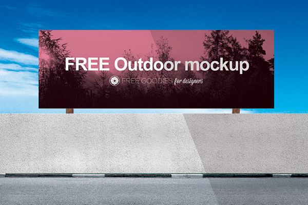 free-outdoor-advertising-mockup
