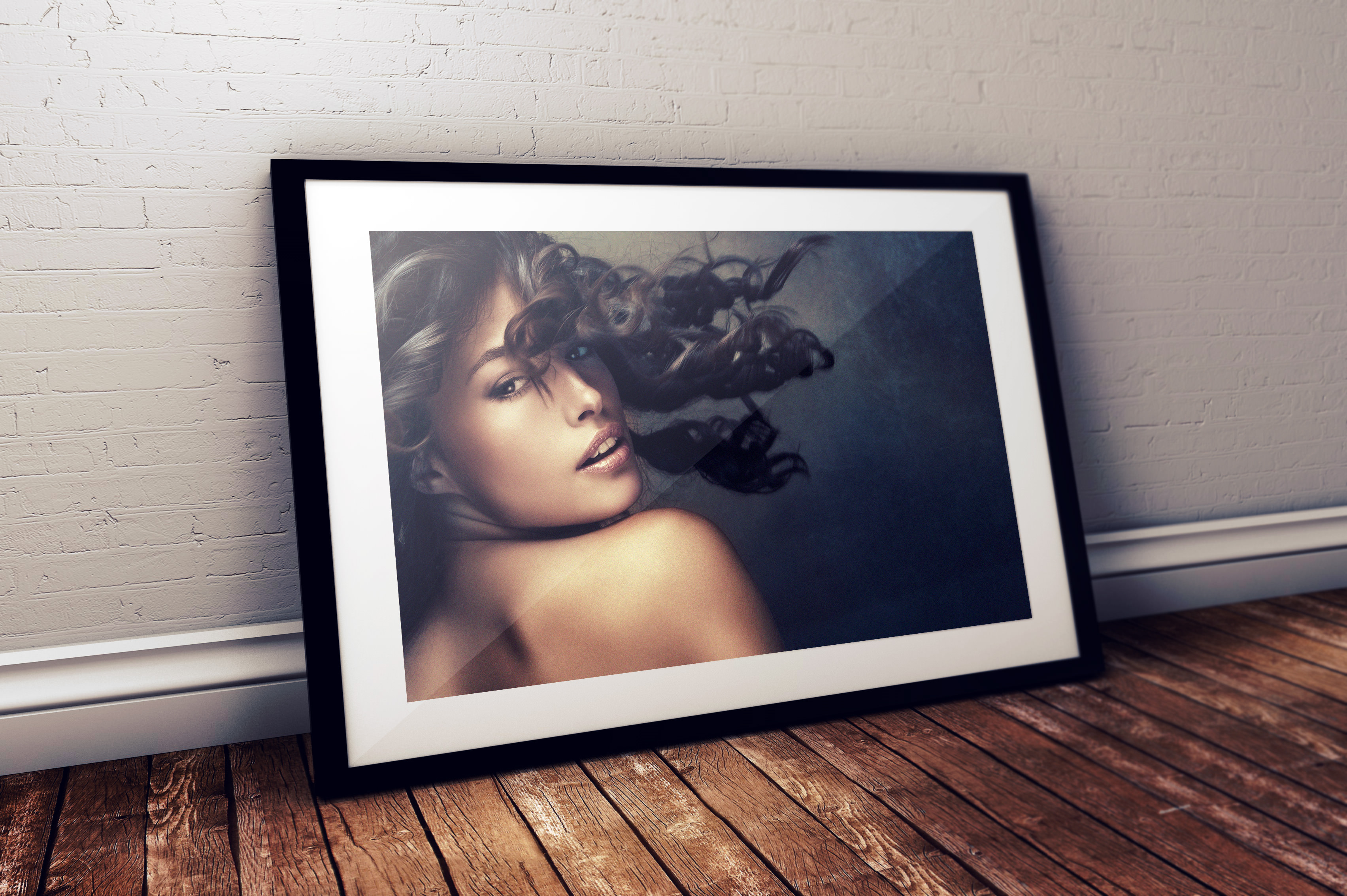 Photo-Frame-Mockup-Black