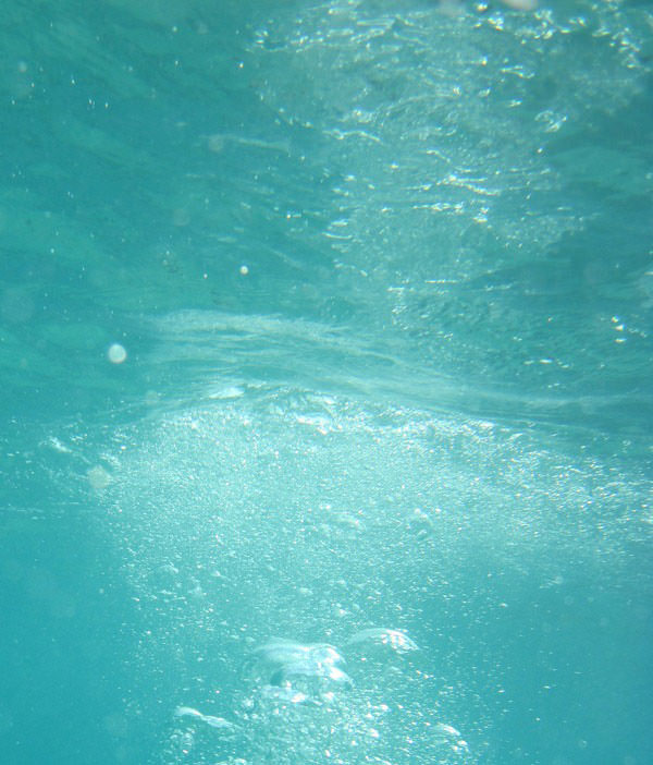 Water-Texture-in-Ocean