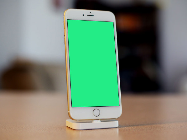 Photorealistic iPhone 6s Mockup PSD