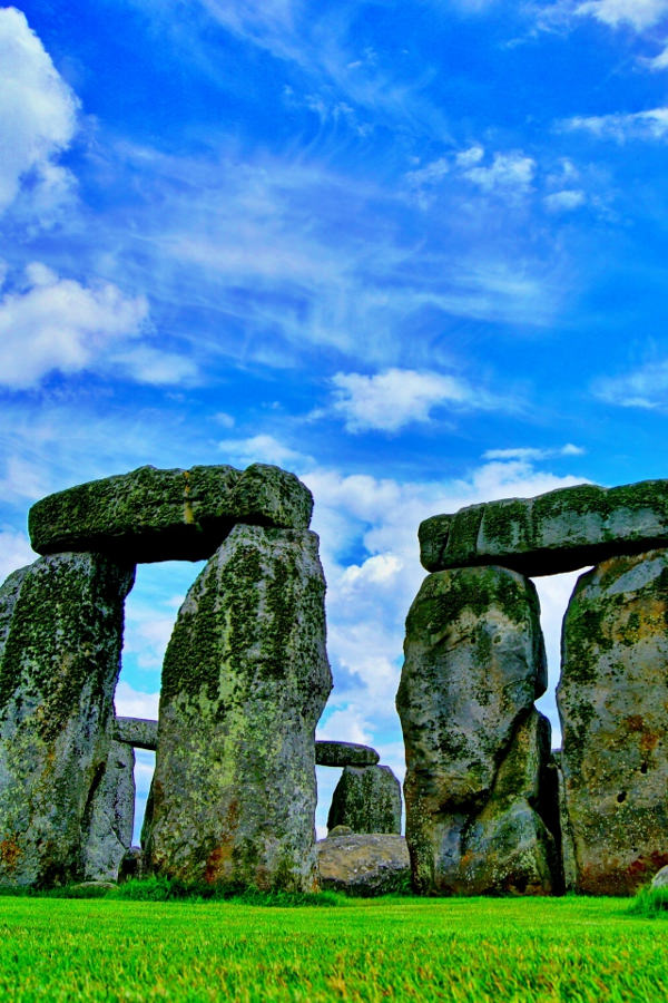 Free Stonehenge Memorial iPhone 4s Background