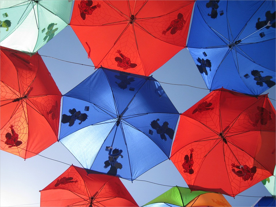 Awesome Blue & Red Umbrella Background