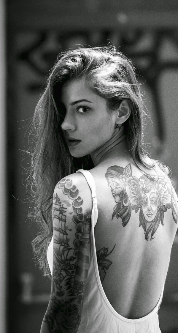 Pretty Girl Tattooed on Back iPhone 6 Background