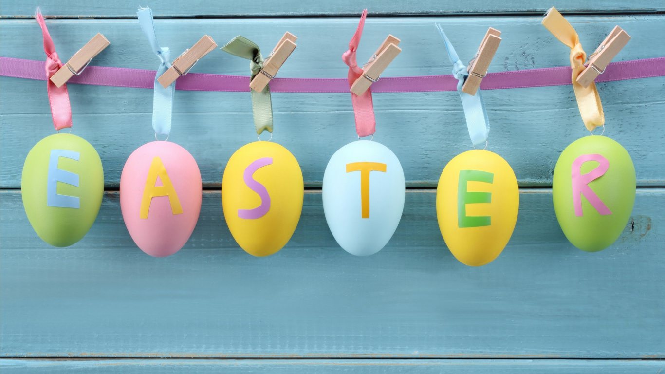 Easter Decorations Wallpaper