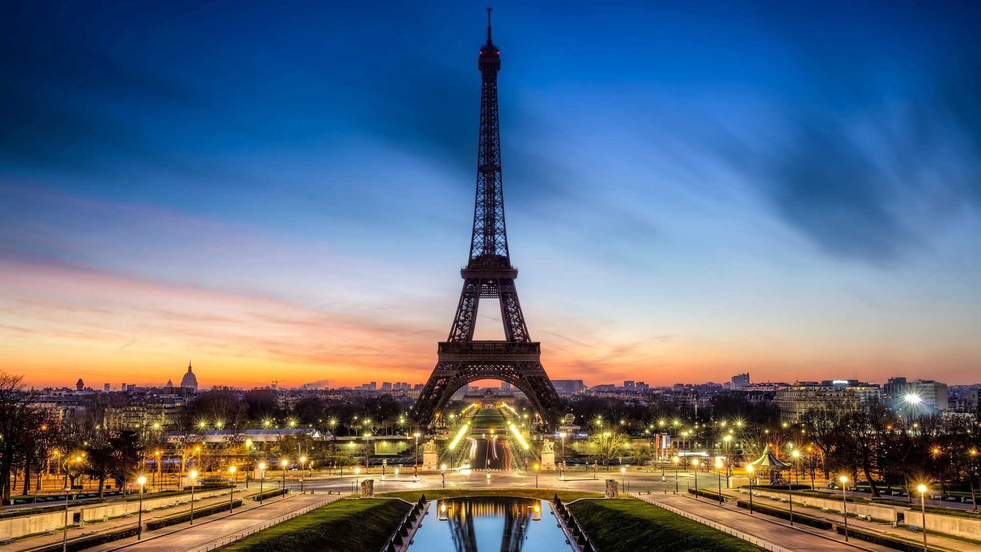 High Res Eiffel Tower Wallpaper