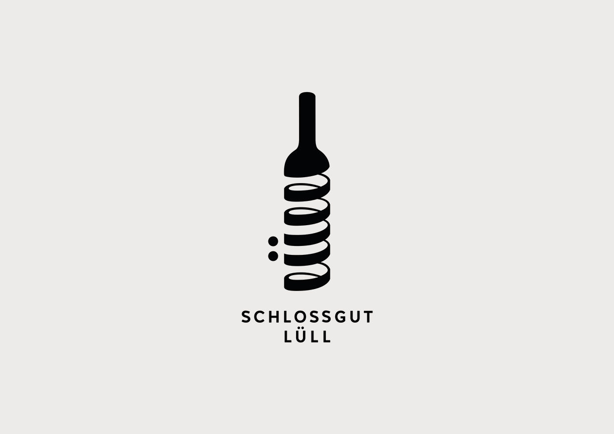 Schlossgut Wine Logo