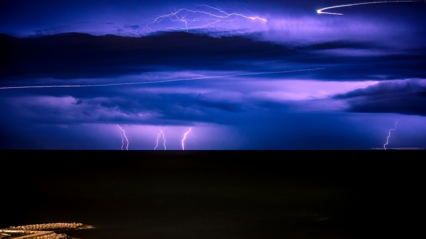 Spectacular Lightning Wallpaper