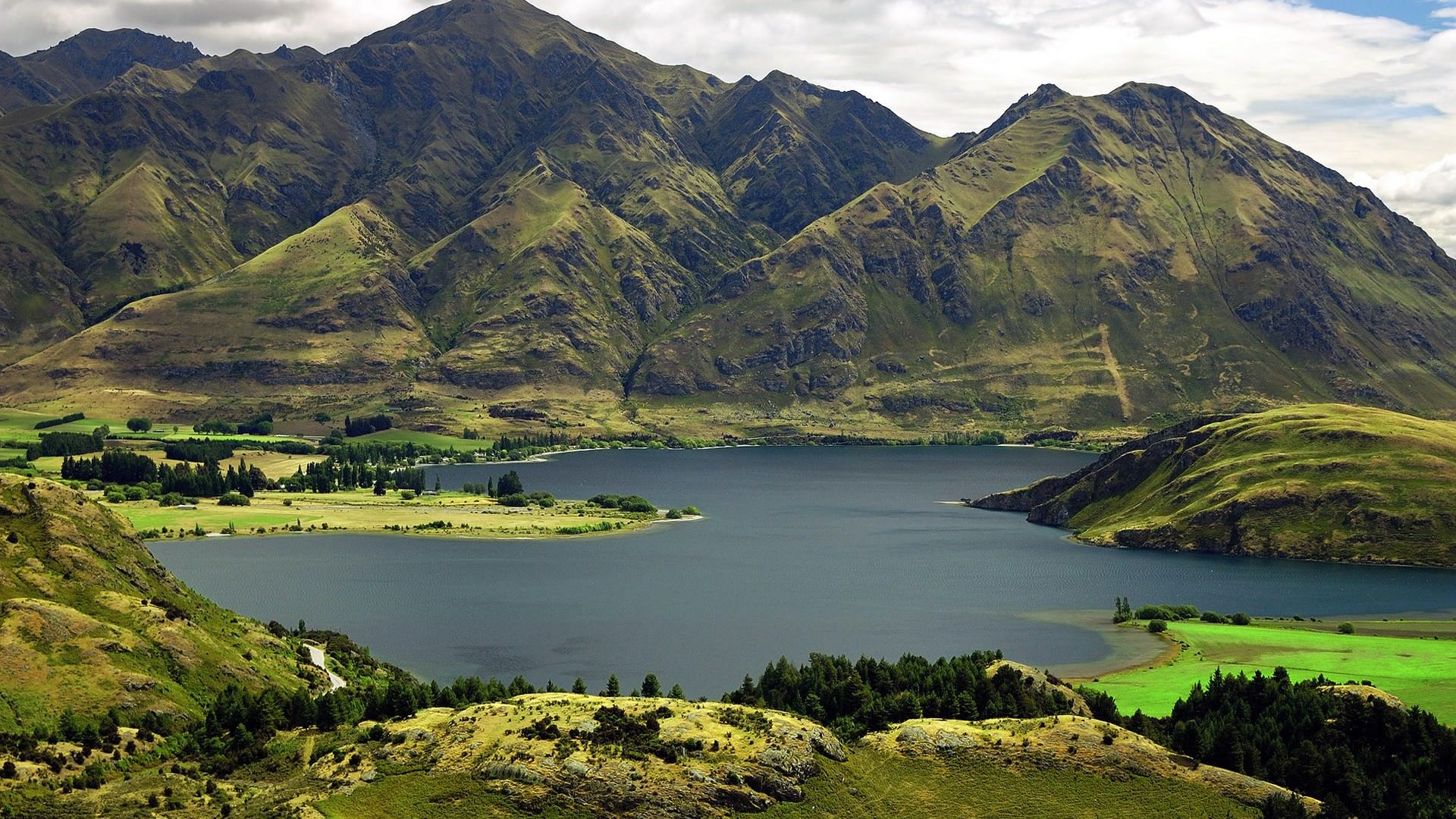 Lake Wanaka HD Wallpaper