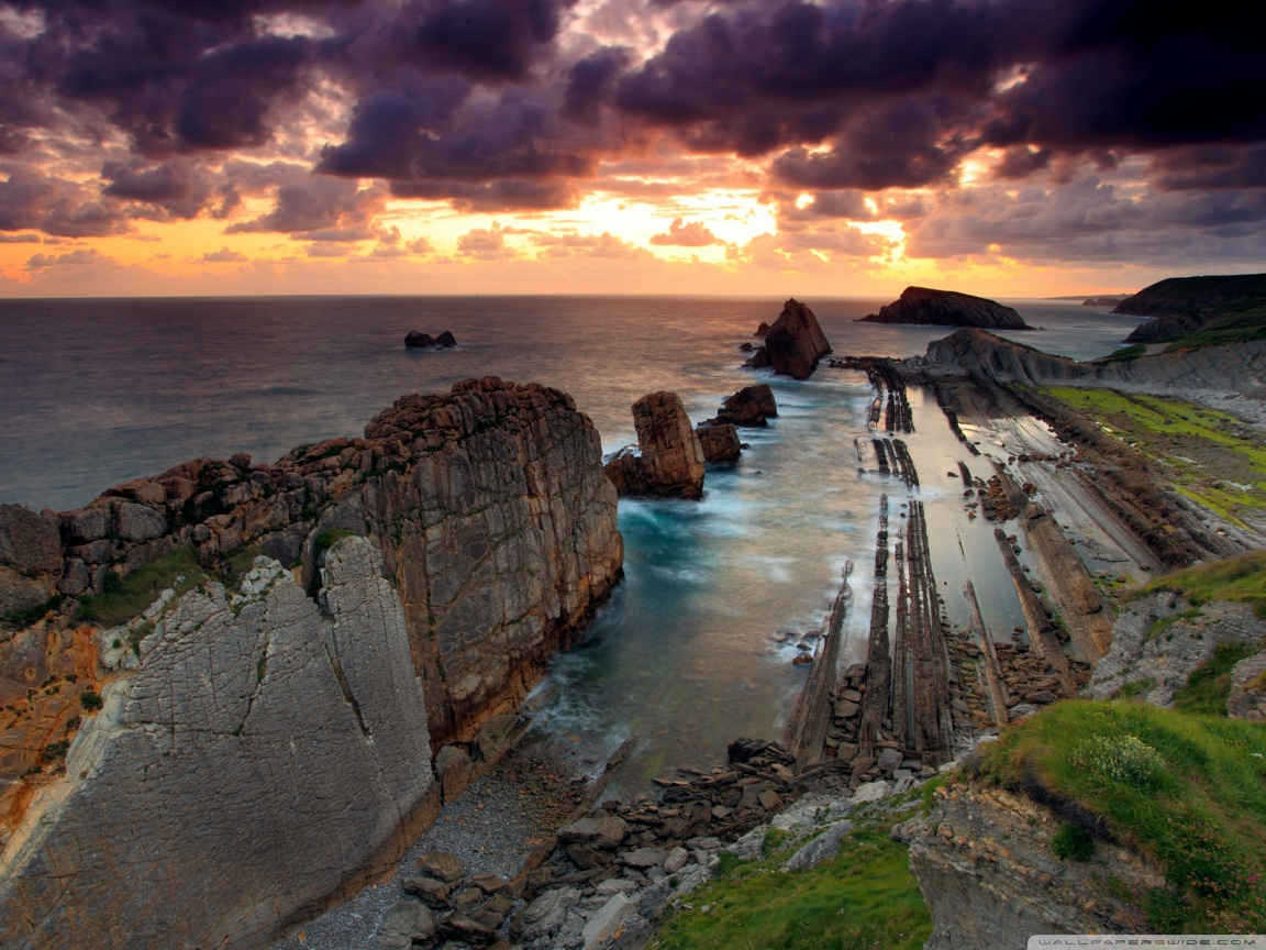 Old Stones Barrage Beach Wallpaper