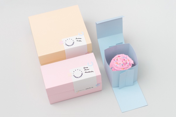 Photorealistic Cookie Design Packaging