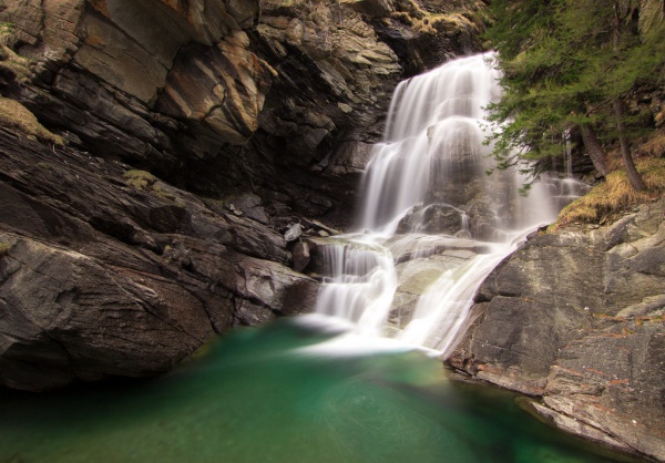 Free Waterfall Stock Photo