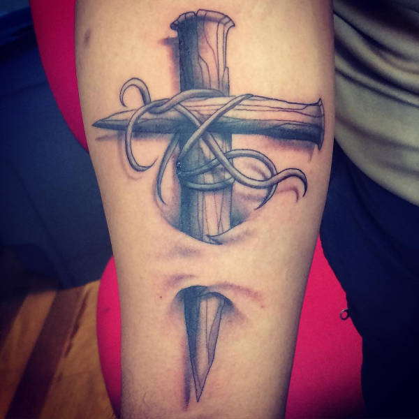 3D Cross Tattoo