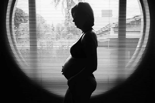 Indoor Pregnancy Photography